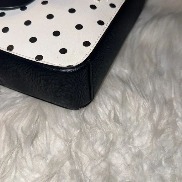 Kate Spade Disney x Minnie Mouse Camera Bag Crossbody Purse Bow Polka Dots EUC - Picture 11 of 12